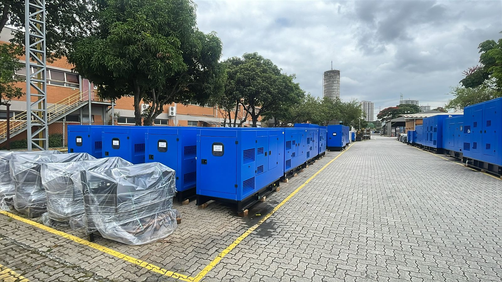 Frota de geradores LOCBRASIL ENERGY pronta para operação
